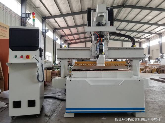 全屋定制家具智能生產(chǎn)線設(shè)備解析與應(yīng)用